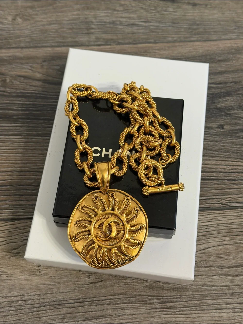 CHANEL Vintage Gold Sun CC Medallion Rope Necklace